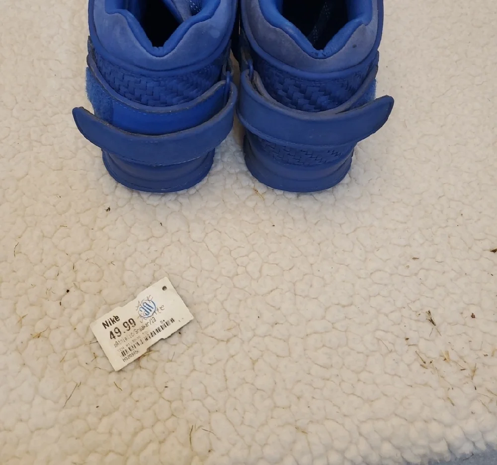 Nike Royal Blue Sneakers - Picture 3 of 4
